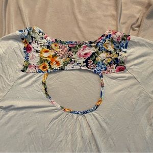 White and floral boutique tshirt